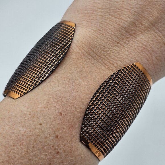 Textured Grid Solid Copper Wide Open Cuff Chunky Bracelet Adjustable - Picture 4 of 10